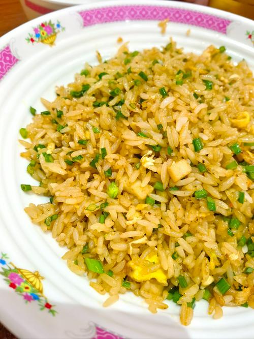 海鲜什锦炒饭图片里藏着什么美味秘诀？-图2