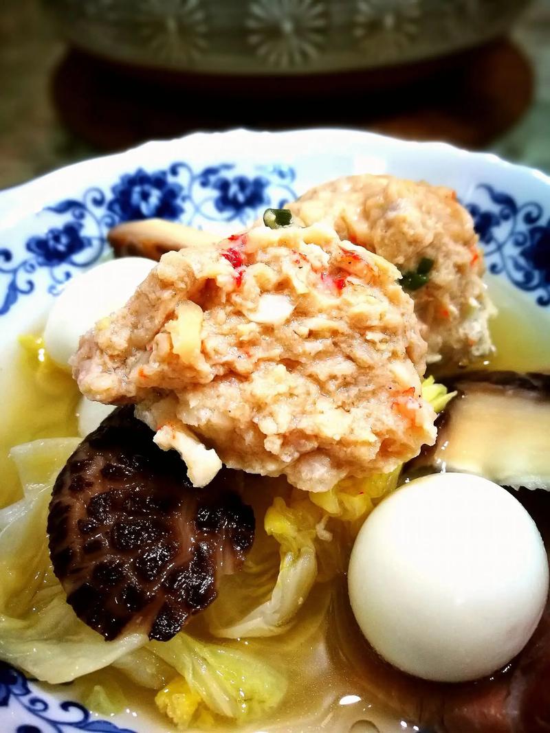 蒸三鲜丸子怎么做才好吃?-图2 蒸三鲜丸子怎么做才好吃?-图2