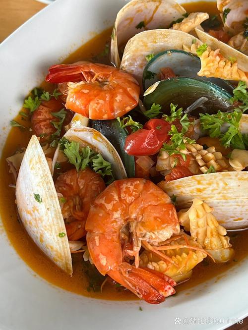 虾仁鱿鱼海鲜汤,正宗意式做法怎么学?-图1 虾仁鱿鱼海鲜汤,正宗意式做法怎么学?-图1