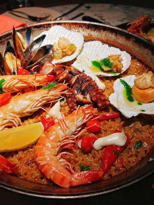 西班牙海鲜米饭怎么做?-图2 西班牙海鲜米饭怎么做?-图2