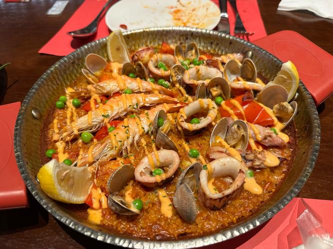 西班牙海鲜饭怎么做才正宗?-图3 西班牙海鲜饭怎么做才正宗?-图3