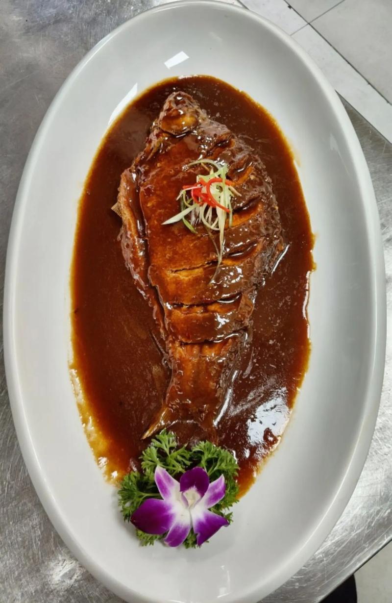 五香熏鲂鱼怎么做才入味?-图2 五香熏鲂鱼怎么做才入味?-图2