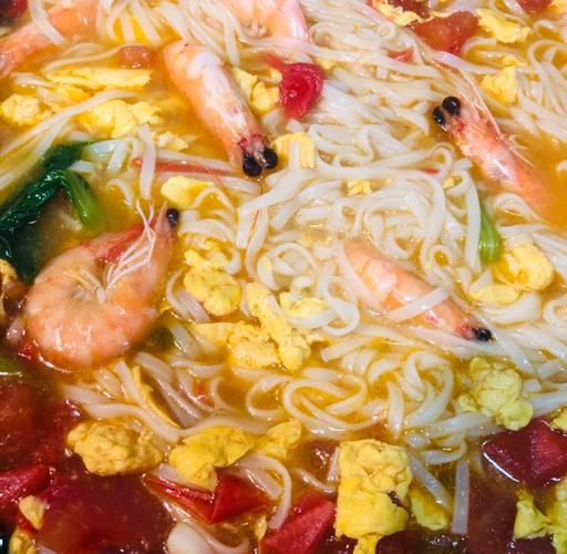 西红柿木耳鸡蛋海鲜面，海鲜和木耳能一起煮吗？-图1