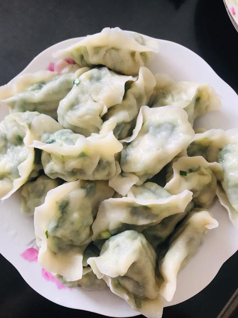 一岁宝宝能吃虾仁水饺吗？-图3
