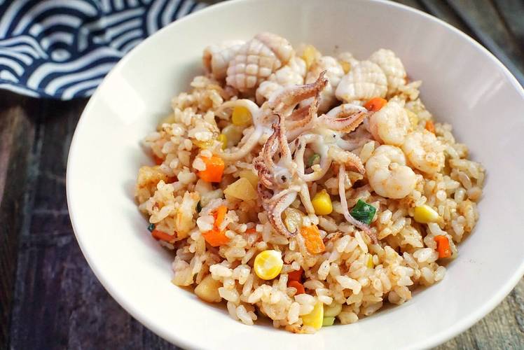 海鲜炒饭为何要插淡菜？-图1