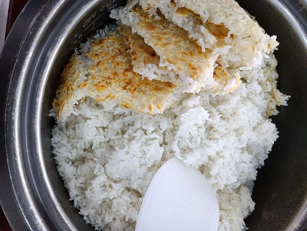 家常米饭锅巴怎么做才酥脆？-图3
