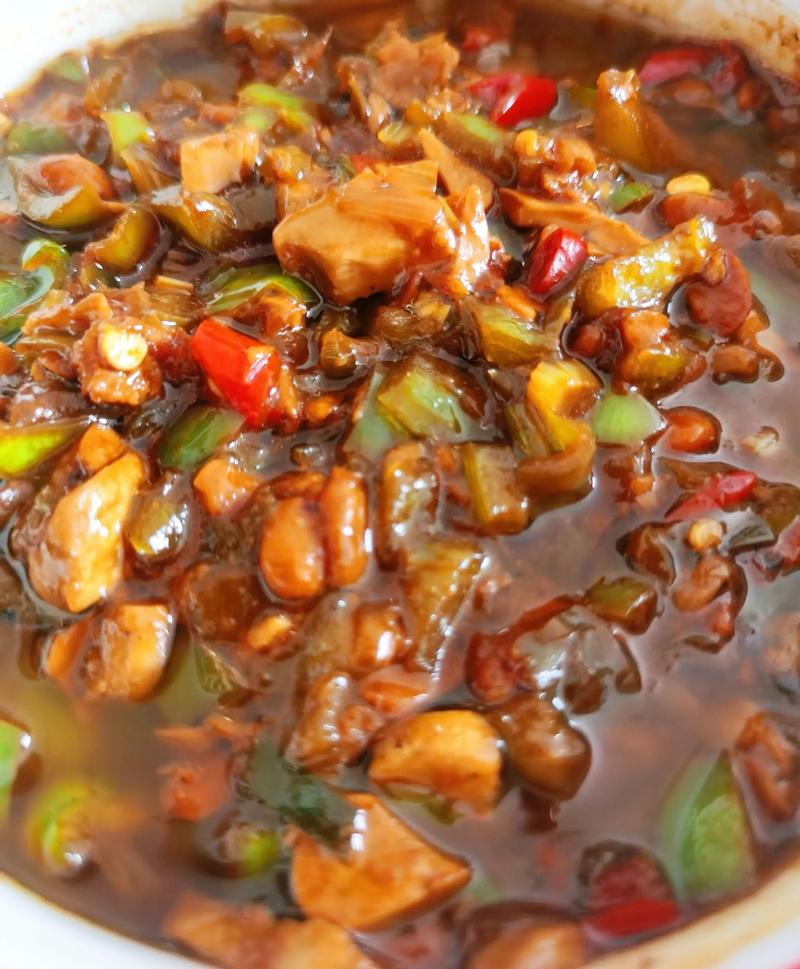 蘑菇辣椒酱怎么做？家常做法来啦！-图2