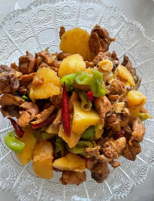 河南大盘鸡家常做法，鸡肉土豆怎么炖入味？-图3