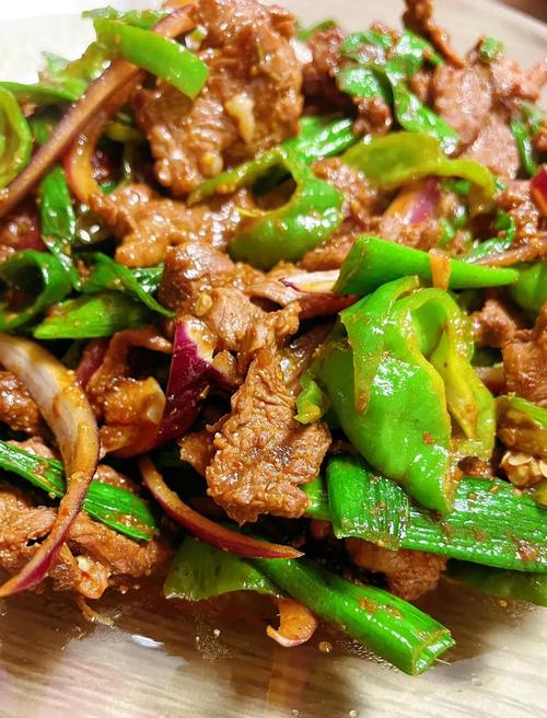 家常炒鲜牛肉怎么做才嫩滑入味?-图3 家常炒鲜牛肉怎么做才嫩滑入味?-图3