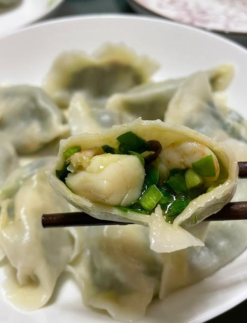 海鲜水煮饺子真实照片，是诱人还是翻车？-图1