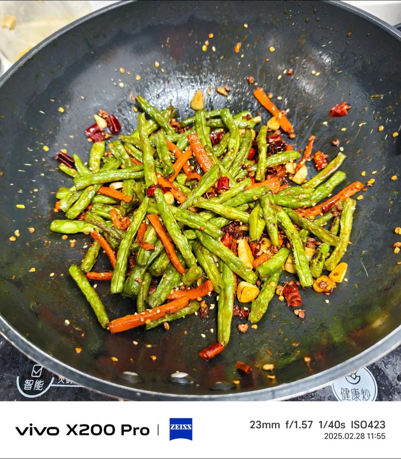 川味干煸豆角家常做法,干香入味秘诀是什么?-图2 川味干煸豆角家常做法,干香入味秘诀是什么?-图2