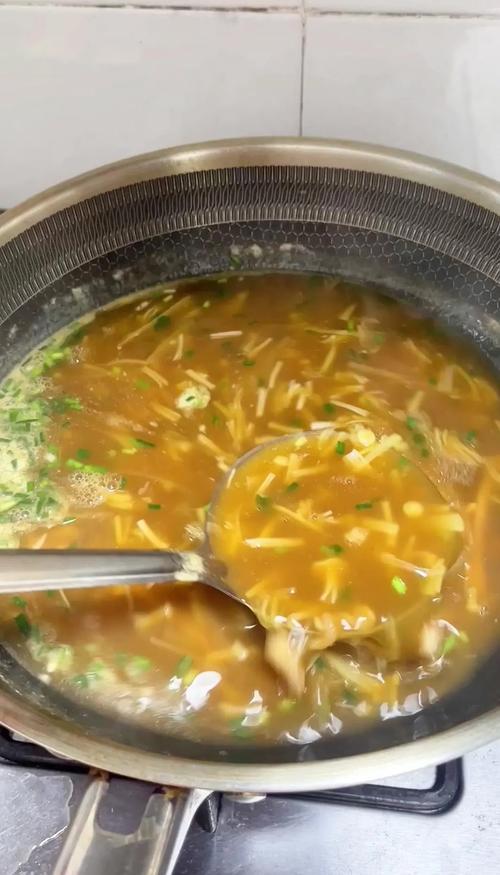 酸菜肚丝汤怎么做才正宗？-图1