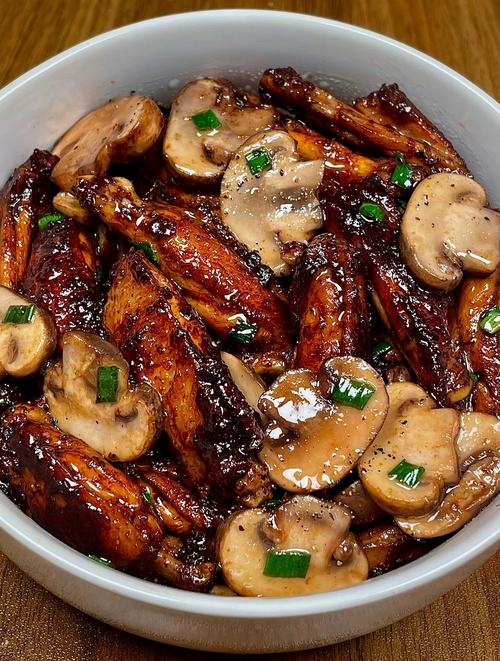 黄焖鸡香菇怎么做?家常做法有啥诀窍?-图3 黄焖鸡香菇怎么做?家常做法有啥诀窍?-图3