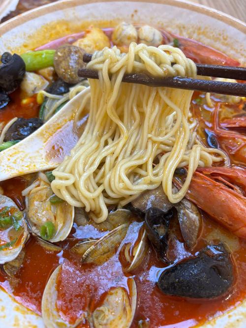 福建特色海鲜面，地道做法有何秘诀？-图3