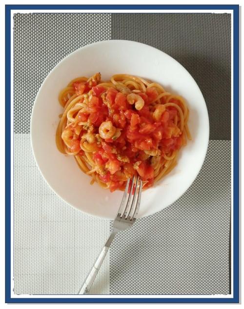 家常番茄海鲜意面，海鲜怎么炒更鲜？-图2