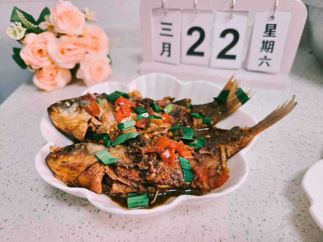 鲫鱼怎么做宝宝才爱吃？-图1