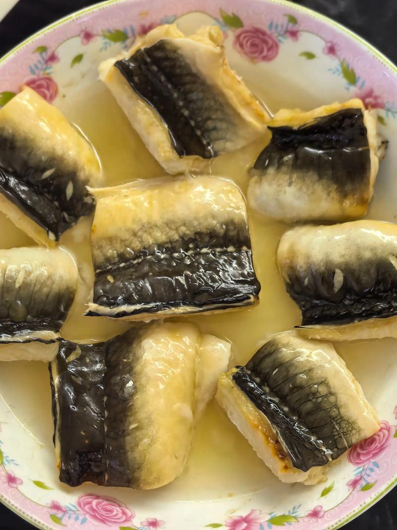 鳗鱼片怎么做家常？做法大全家常版？-图1