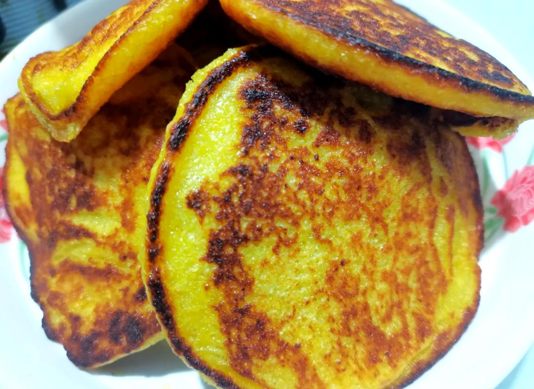 油炸玉米饼怎么做才家常？-图2