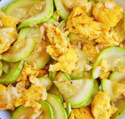 角瓜凉拌怎么做？家常做法有哪些？-图3