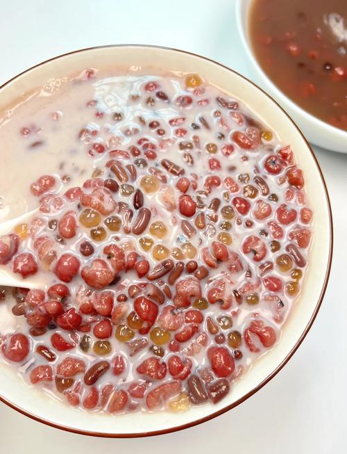 宝宝薏米红豆粥怎么做?-图1 宝宝薏米红豆粥怎么做?-图1