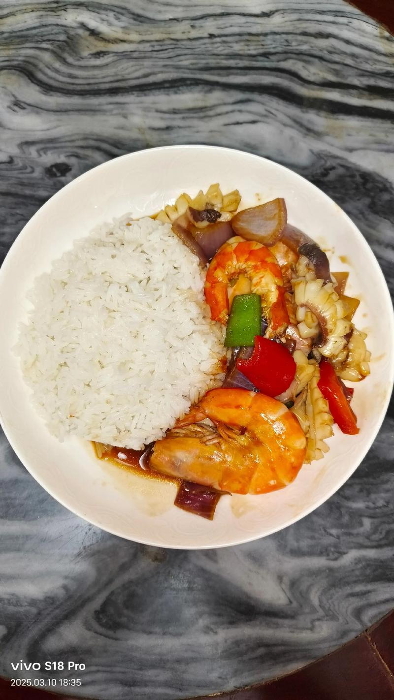 海鲜炒饭的海鲜如何处理才鲜嫩？-图2