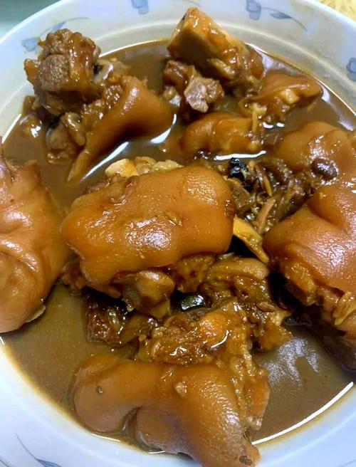 猪脚炖做法有哪些家常做法？-图2