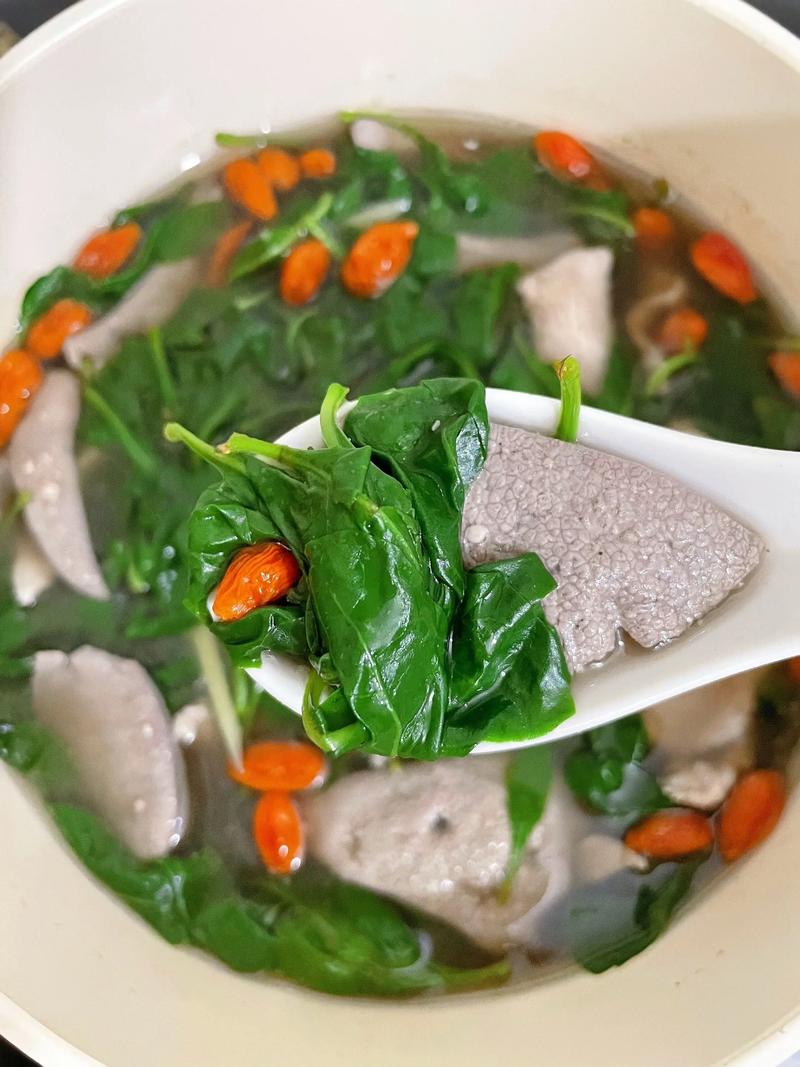 猪肝汤怎么做才嫩滑无腥？-图2