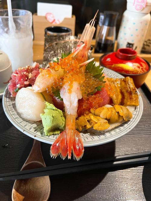 日本海鲜盖饭到底有多少种海鲜？-图3