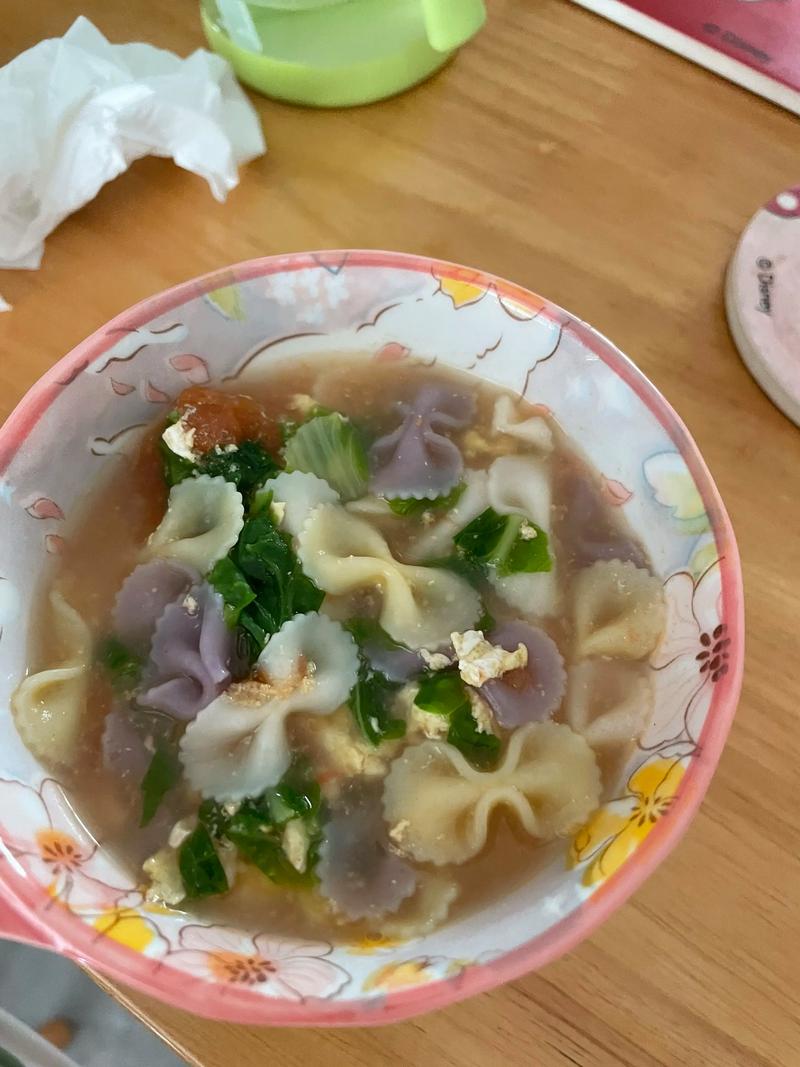 宝宝辅食蝴蝶面怎么吃更营养？-图2