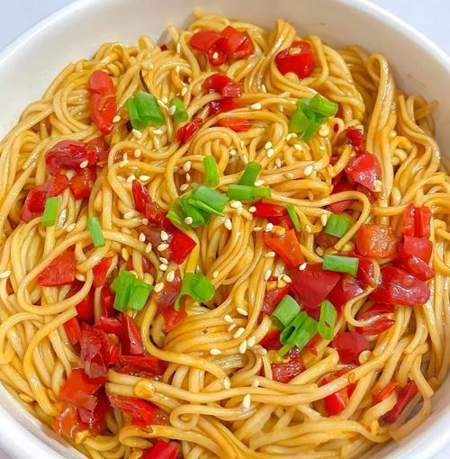 剁椒面条怎么做？家常做法有哪些？-图2