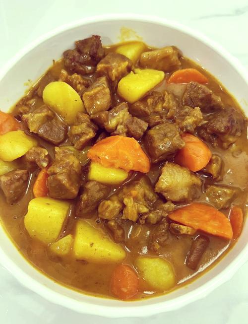 家常牛肉咖喱饭怎么做？-图2