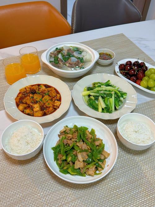 夏天家常饭菜，清爽开胃怎么做？-图1