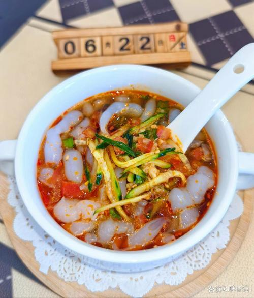 酸辣粉丝鱼怎么做？家常做法详解-图1