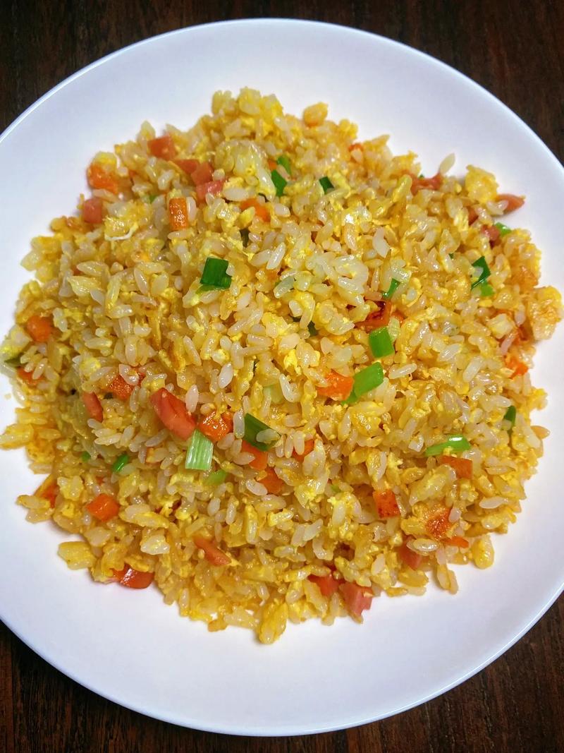 黄金蛋炒饭怎么做才够香？-图1