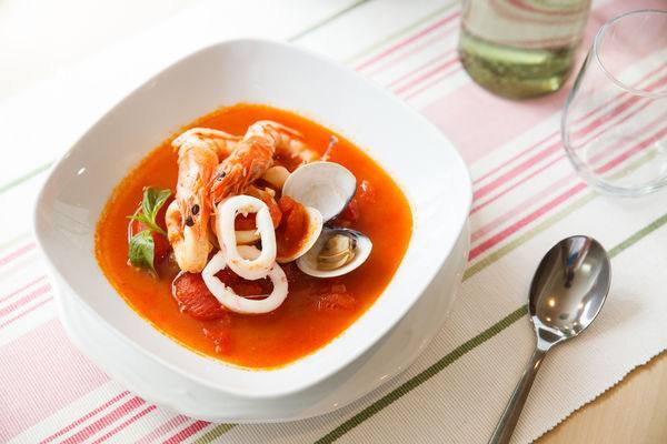 海鲜西红柿同食会中毒吗？-图2