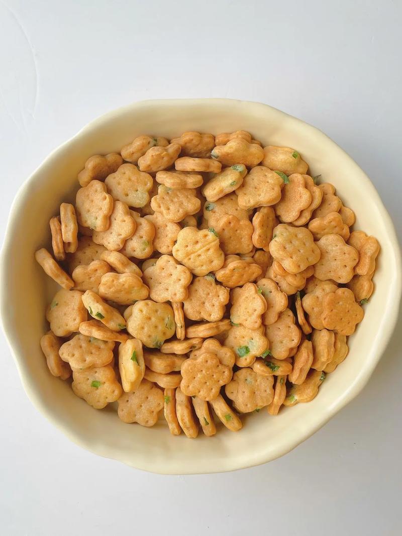 1岁宝宝选什么饼干安全又健康？-图1