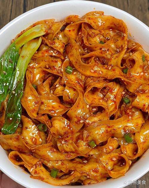 刀削面家常做法视频，手把手教你学做吗？-图1