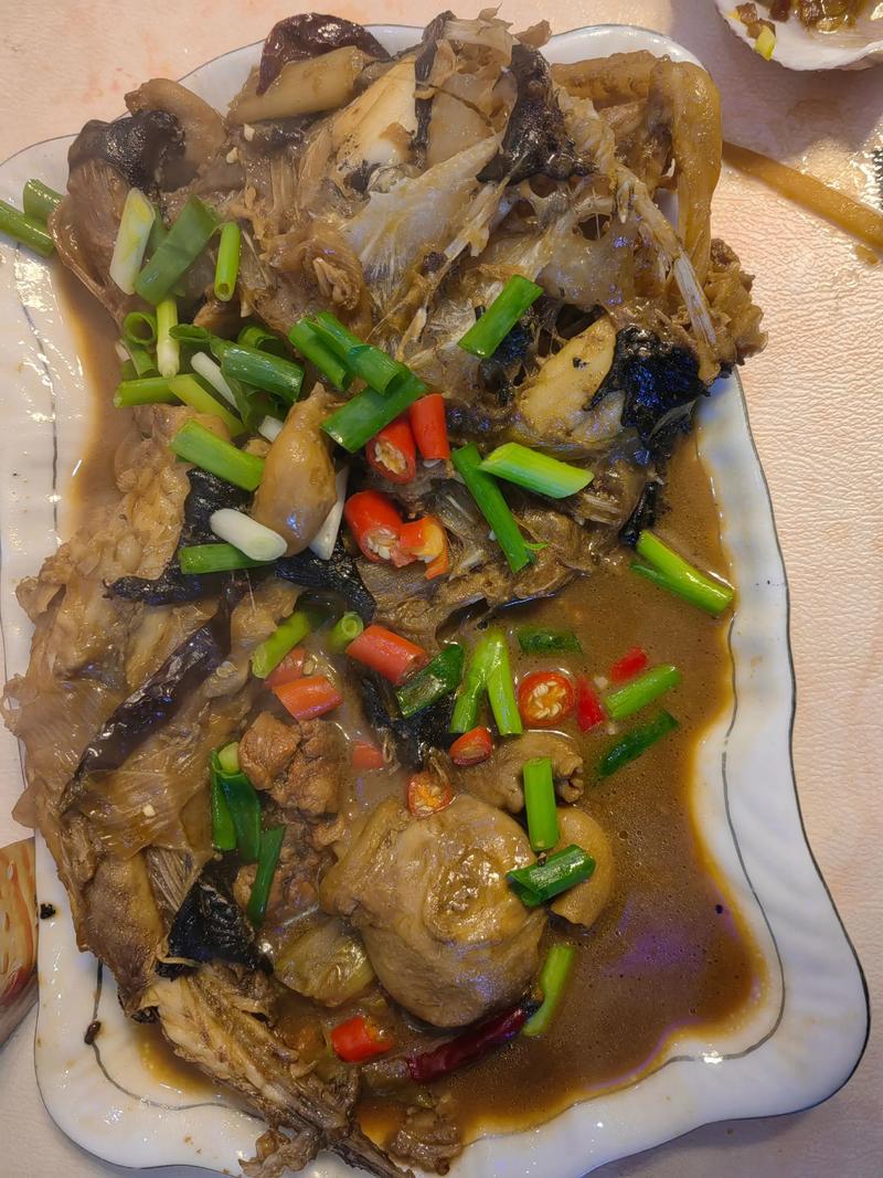 家常炖鮸鱼怎么做才入味？-图3