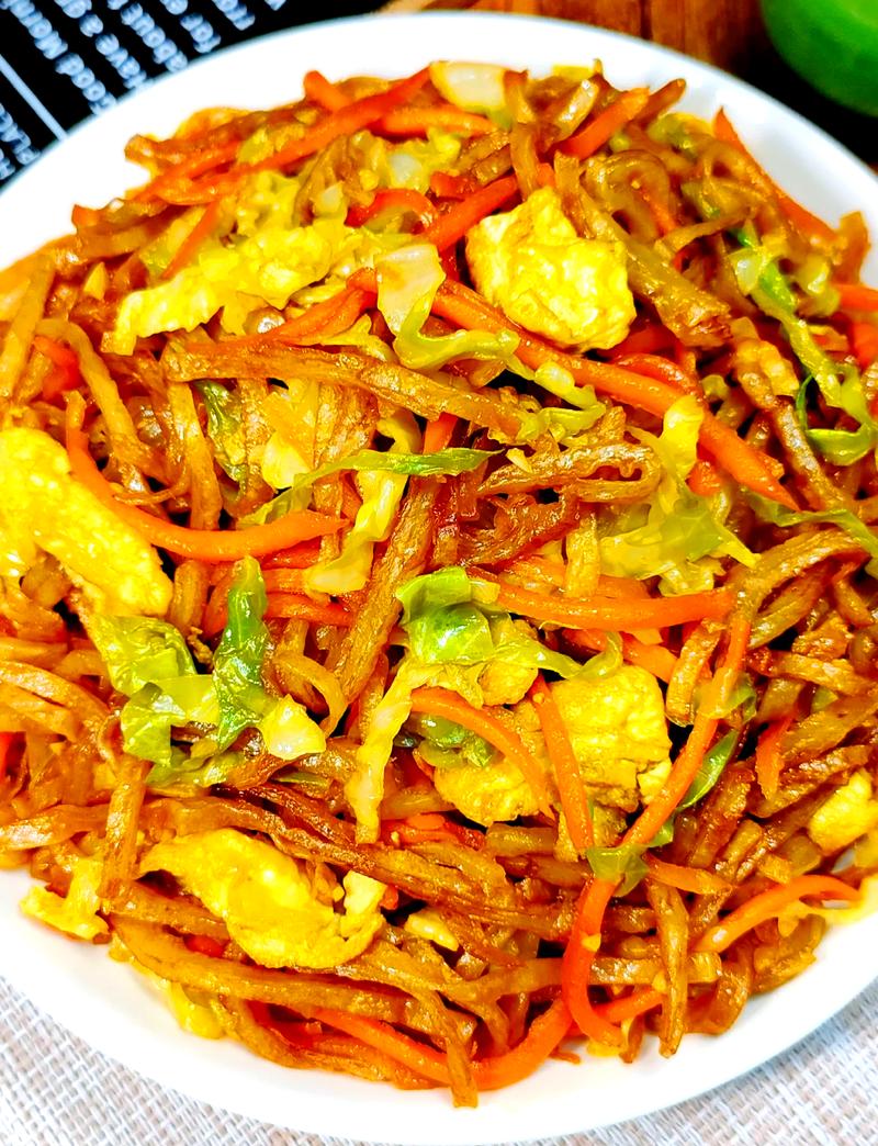 河南炒饼丝家常做法，秘诀在哪？-图1