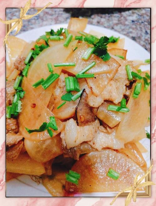 白萝卜红烧肉怎么做更入味？-图1