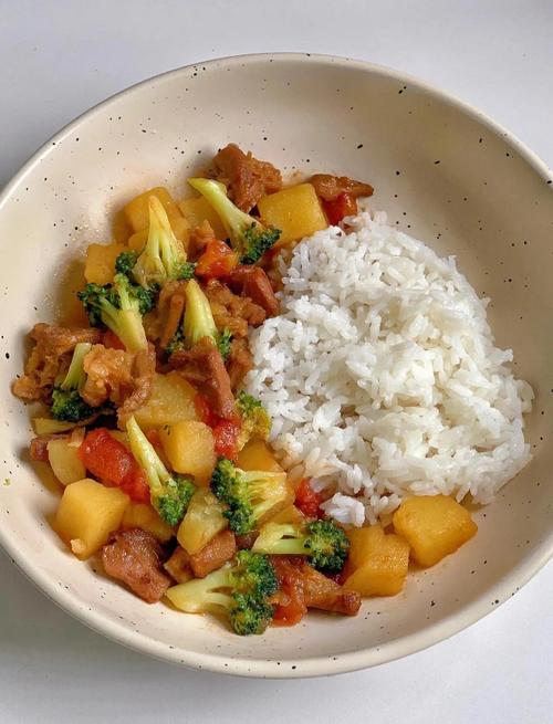 两岁宝宝吃饭，配什么菜合适？-图1