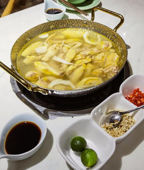 椰子鸡火锅怎么做？家常做法看这里！-图2