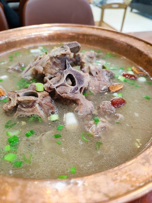 羊蝎子汤家常做法有哪些？-图1